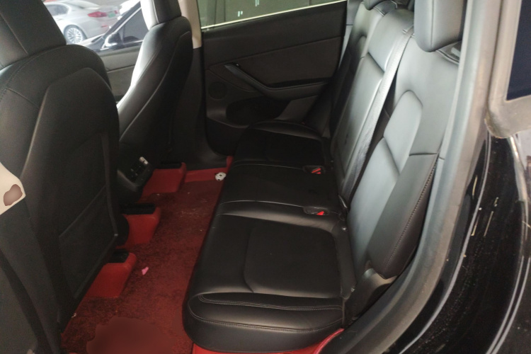 特斯拉 Model Y 2022款 后轮驱动版中控内饰21