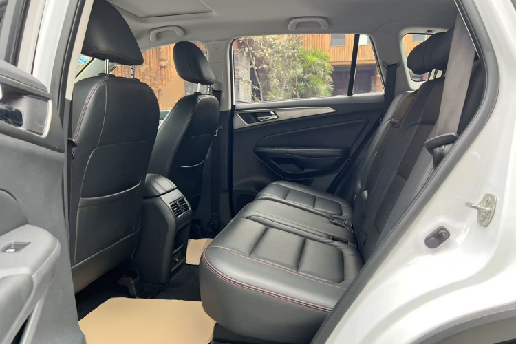 长安CS75 2016款 1.8T 自动尊贵型 国IV中控内饰21