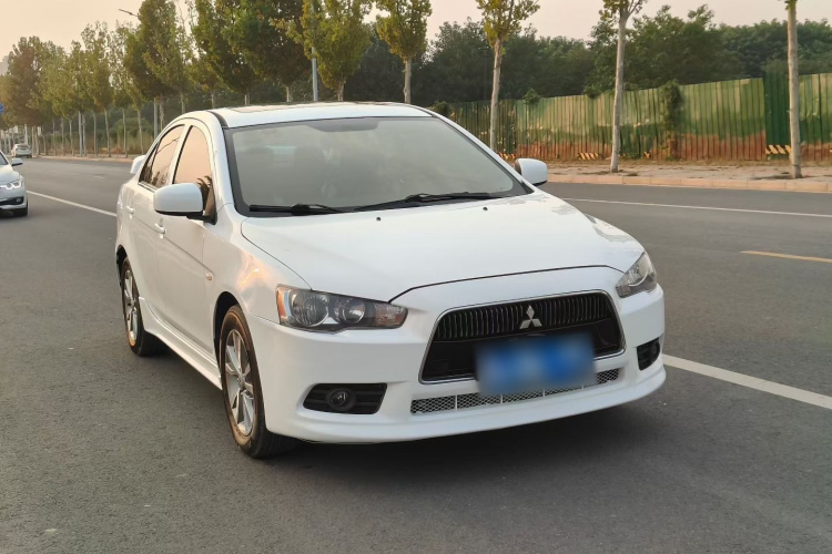 三菱 翼神 2013款 时尚版 1.8L CVT舒适型车身外观6001