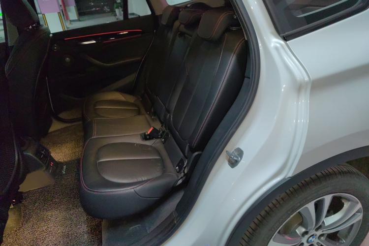 宝马X1 2019款 xDrive20Li 尊享型中控内饰21