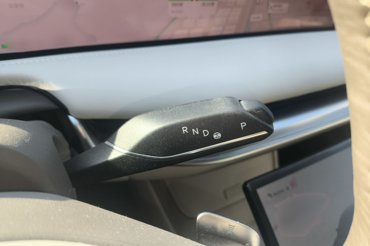 智己汽车 智己L7 2022款 Dynamic局部细节18