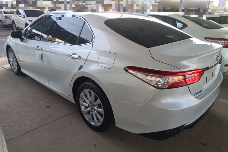 丰田 凯美瑞 2019款 2.0G 豪华版 国VI车身外观4