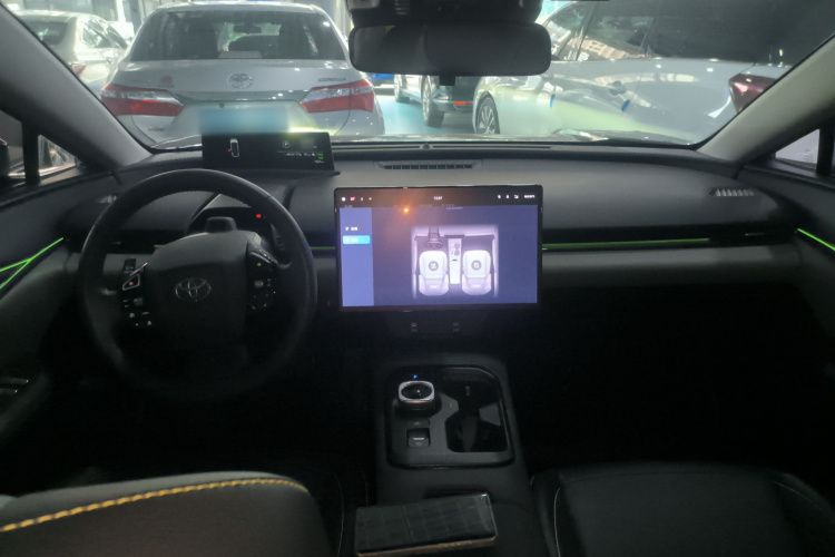 丰田bZ5 2025款 550 PRO中控内饰12