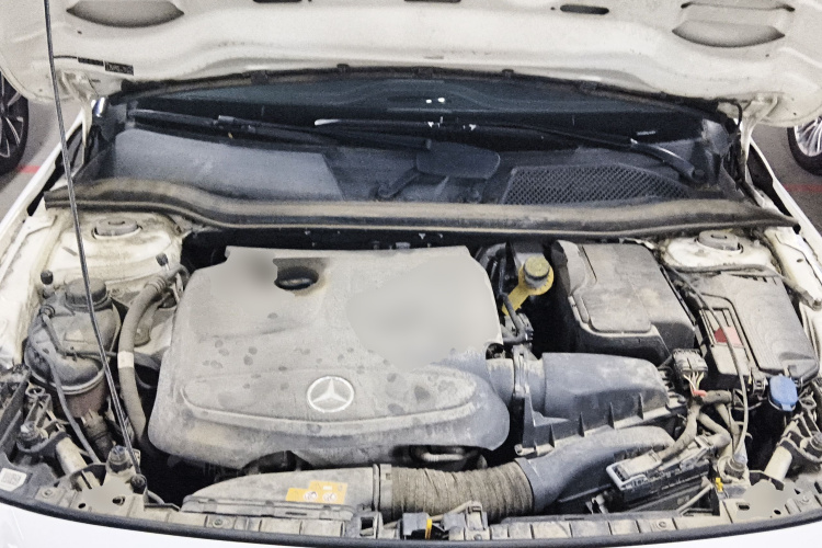 奔驰GLA 2017款 GLA 200 时尚型局部细节24