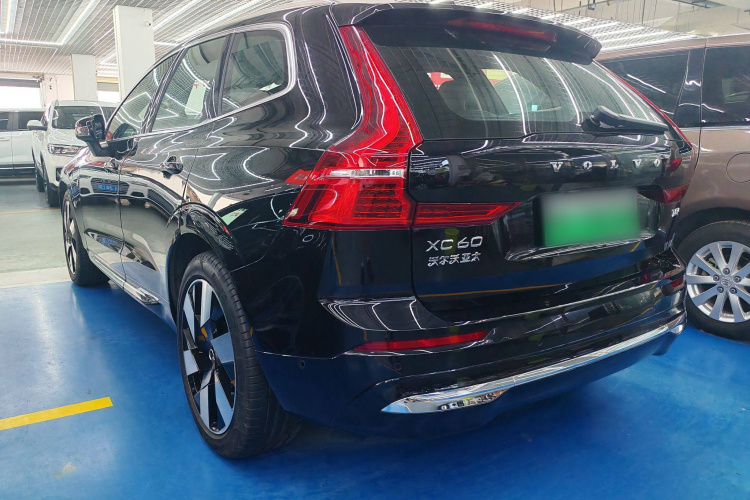 沃尔沃XC60新能源 2025款 插电式混动 长续航四驱智雅豪华版车身外观6002