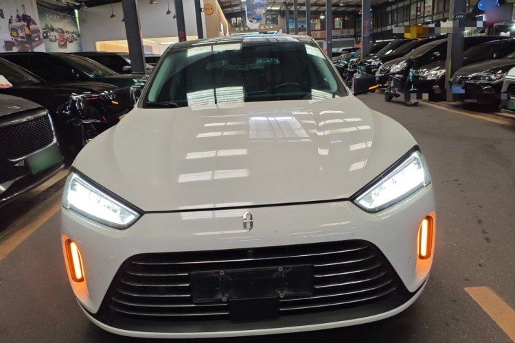 鸿蒙智行 问界M5 2022款 增程四驱至臻版车身外观6001