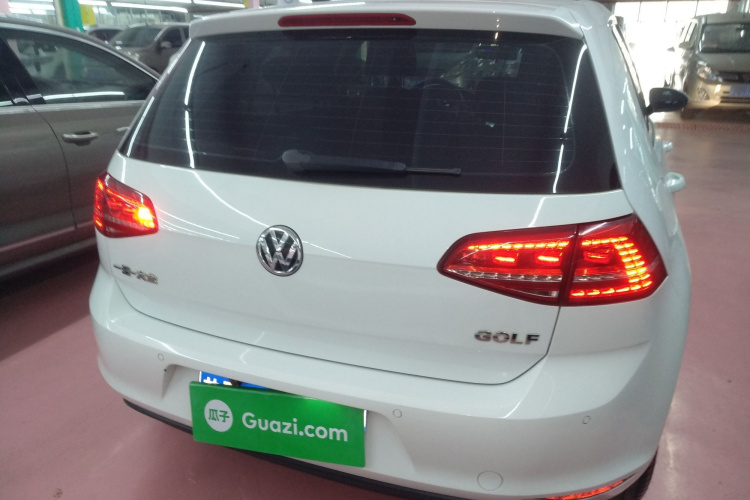 大众 高尔夫 2015款 1.6L 自动时尚型车身外观6