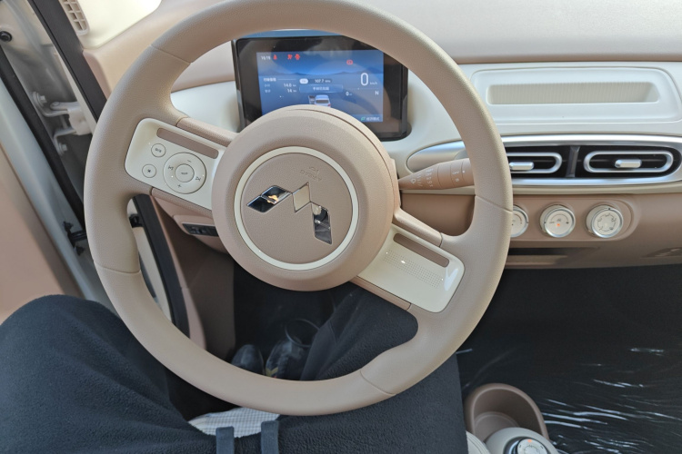 五菱汽车 宏光MINIEV 2025款 四门版 进阶款中控内饰13