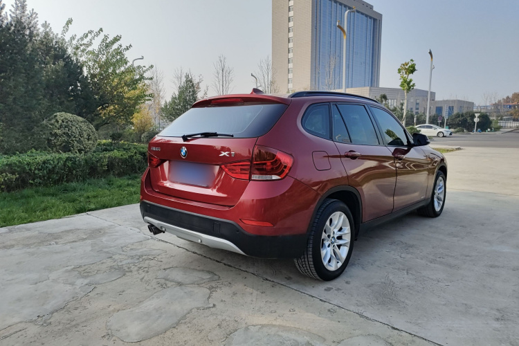 宝马X1 2014款 sDrive18i 领先型车身外观6003