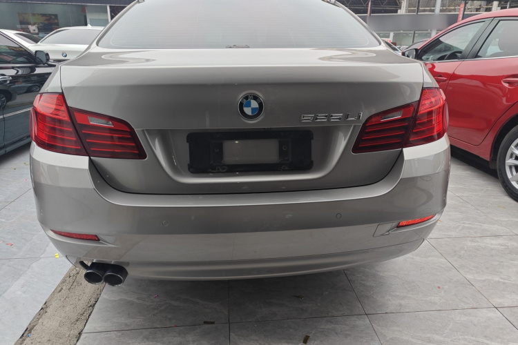 宝马5系 2017款 520Li 典雅型车身外观6