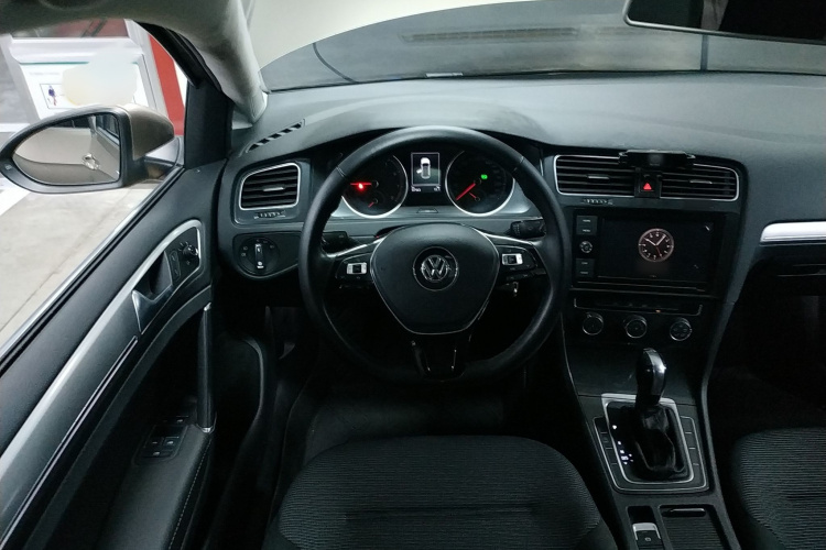 大众 高尔夫 2019款 280TSI DSG舒适型 国V局部细节13