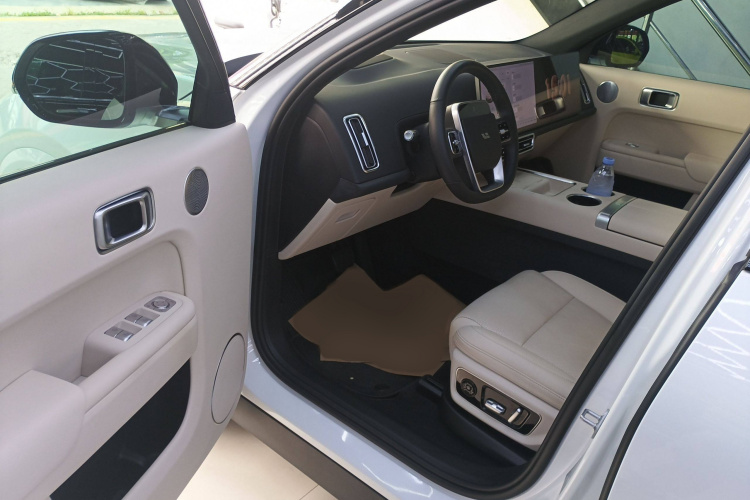 理想汽车 理想L7 2023款 Pro中控内饰7003