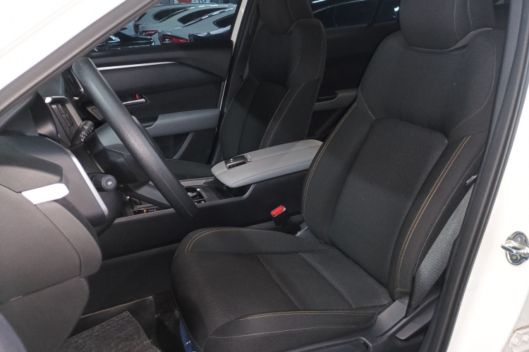 马自达CX-50行也 2023款 2.5L 悦行版中控内饰19