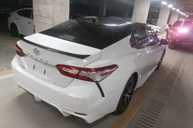 丰田 凯美瑞 2021款 2.5S 锋尚版车身外观7