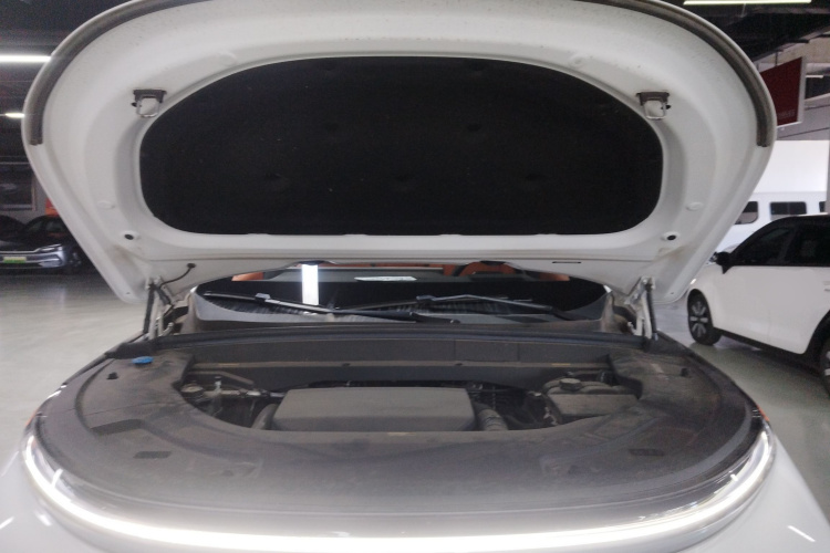 理想汽车 理想L7 2023款 Pro机舱底盘24