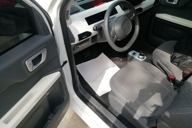 吉利银河 2024款 熊猫mini 200km 耐力熊中控内饰20