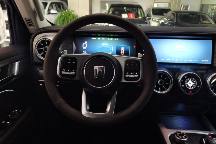 坦克300 2021款 城市版 2.0T 很有型中控内饰13