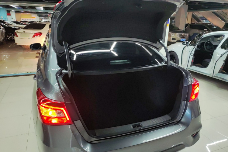 日产 轩逸 2024款 经典 1.6XE CVT舒适版局部细节23