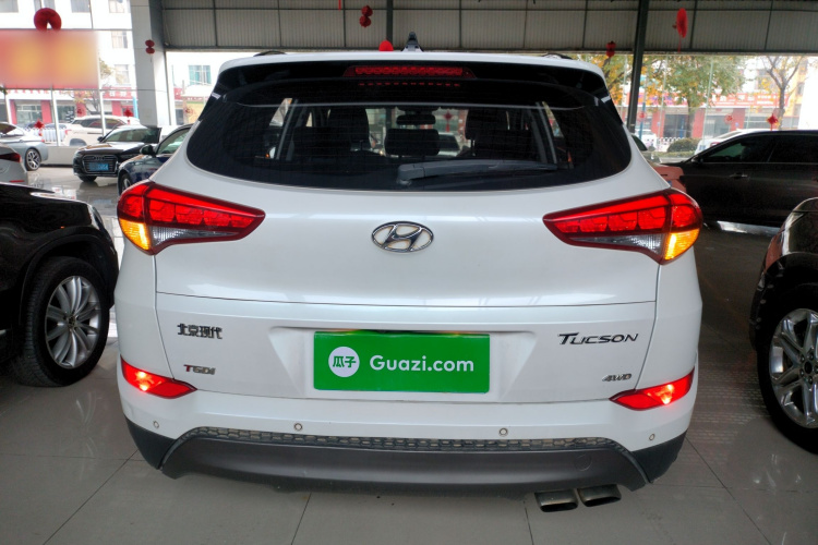 现代 途胜 2015款 1.6T 双离合四驱尊贵型车身外观6004