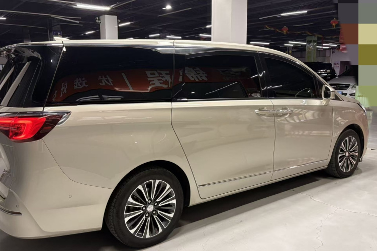 别克GL8 2022款 ES陆尊 653T 旗舰型车身外观6004