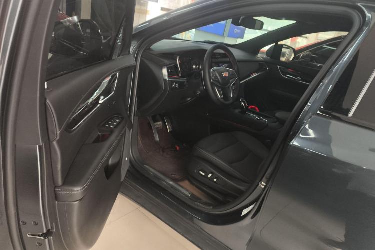 凯迪拉克XT5 2022款 2.0T 四驱豪华型（蜂鸟版）中控内饰20