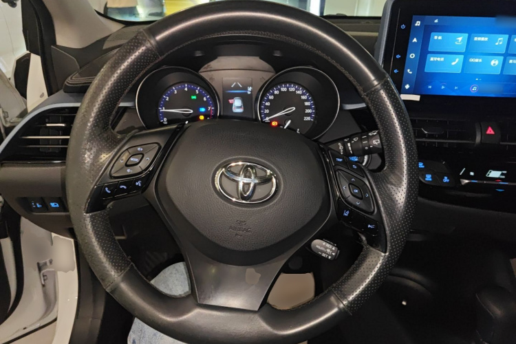 丰田 奕泽IZOA 2021款 2.0L 奕享版中控内饰13