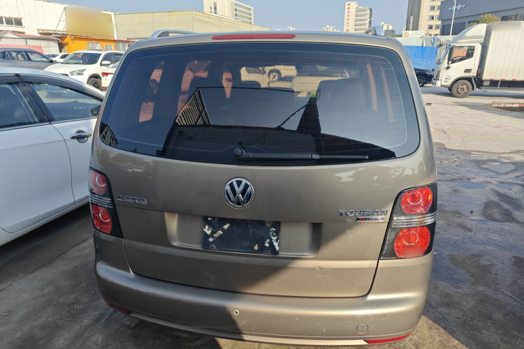 大众 途安 2014款 1.4T DSG 30周年纪念版车身外观6