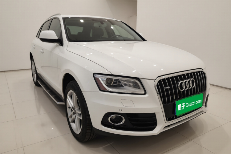 奥迪Q5 2017款 40 TFSI 舒适型车身外观3