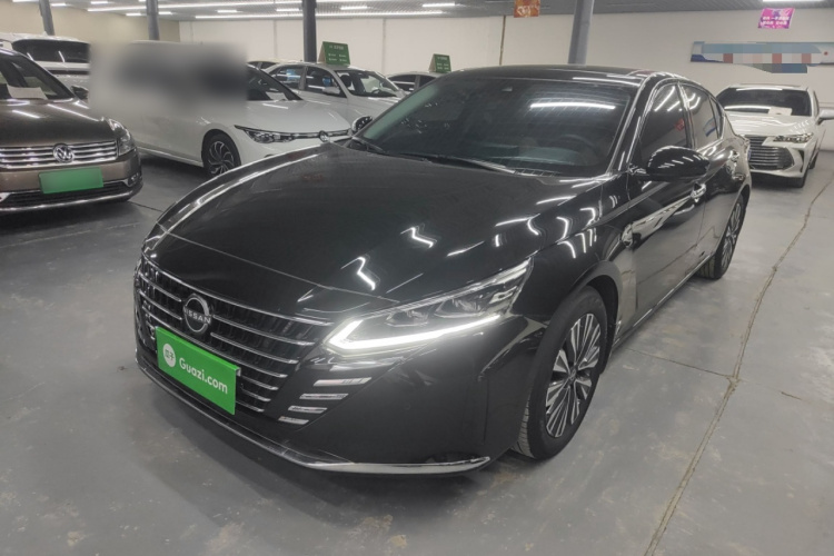 日产 天籁 2022款 2.0L XL-Upr 优享版车身外观1