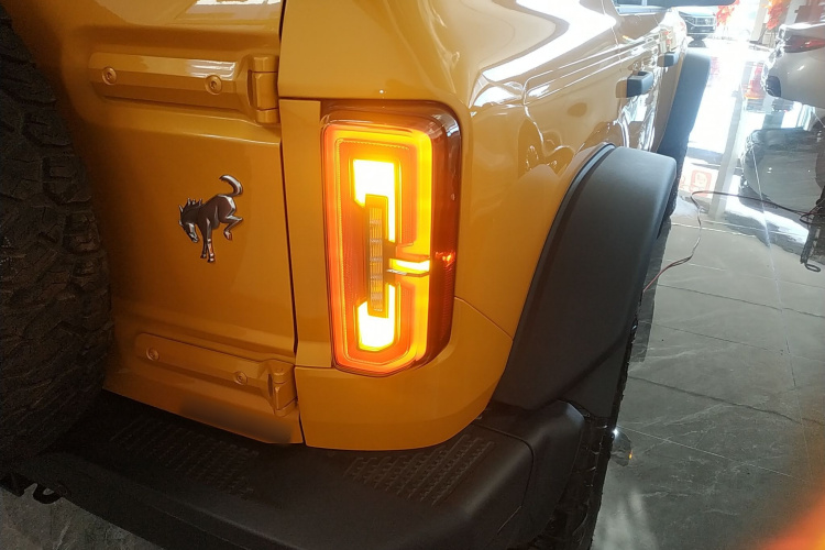 福特烈马 2024款 2.3T 长滩大脚越野版车身外观9