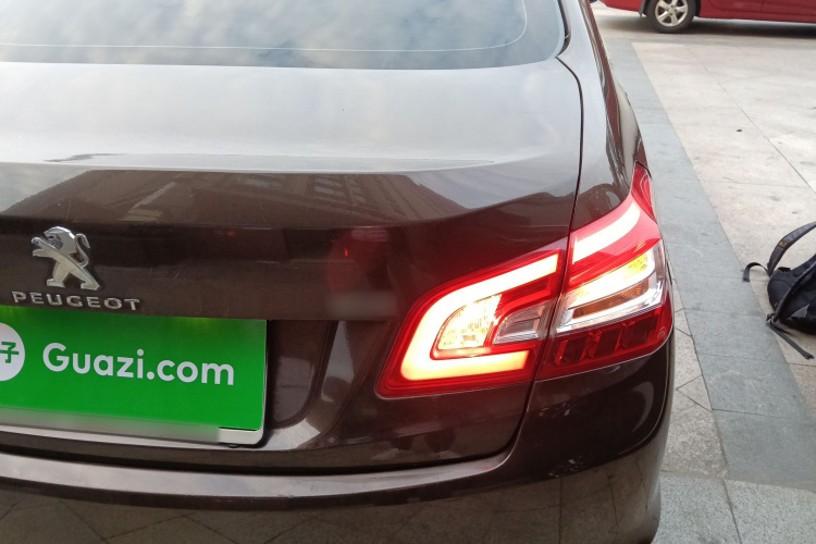 标致408 2014款 1.8L 自动豪华版车身外观9