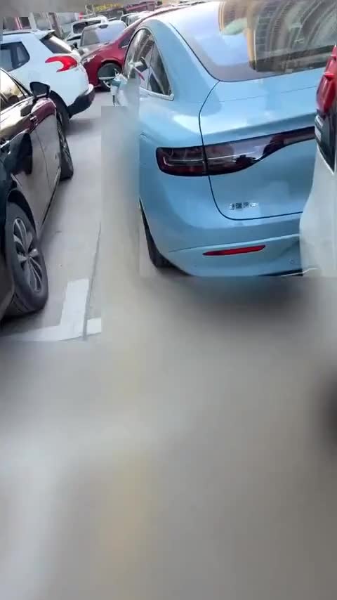 比亚迪 秦PLUS 2021款 DM-i 55KM 旗舰型讲解1