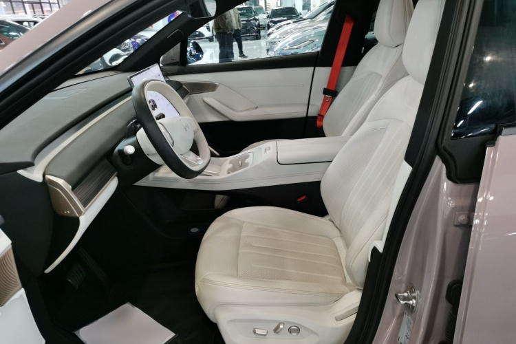 乐道L60 2024款 60kWh 后驱版中控内饰19