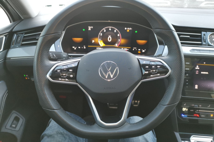 大众 迈腾 2023款 200万辆纪念版 330TSI DSG领先型中控内饰13