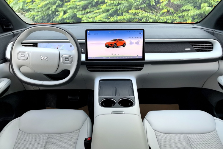 小鹏G6 2023款 755 超长续航 Pro中控内饰7002