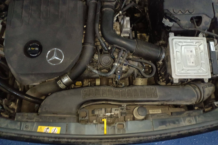 奔驰A级 2019款 A 180 L 运动轿车局部细节24