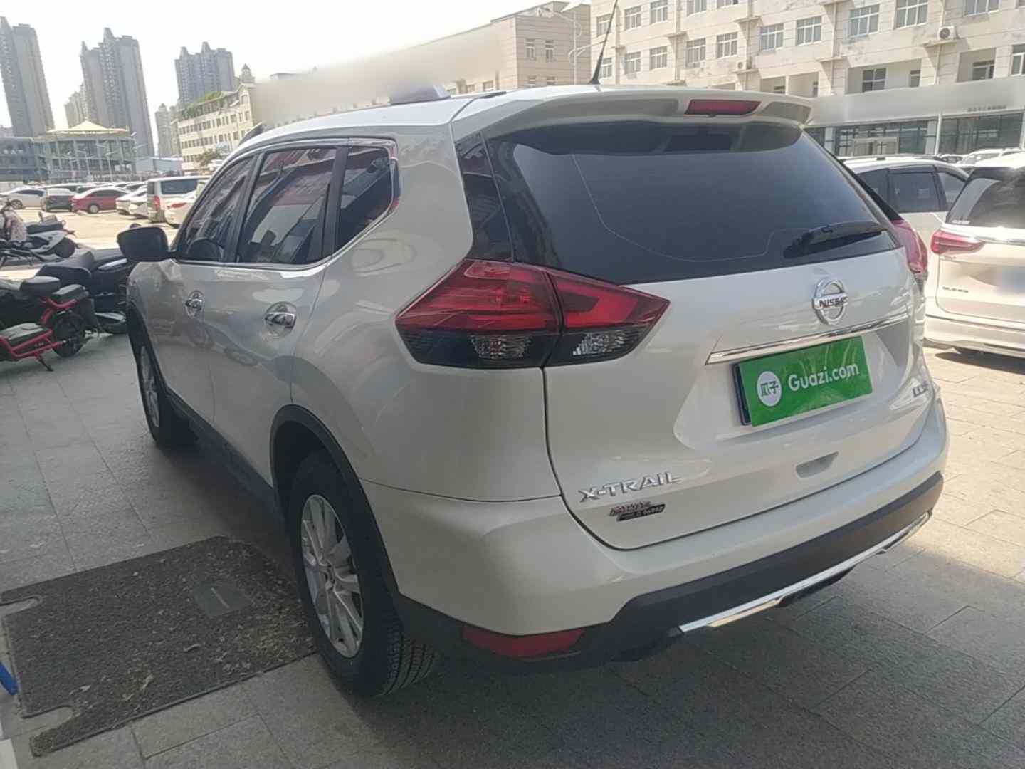日产 奇骏 2023款 经典 2.0L 两驱智联臻享版(3)