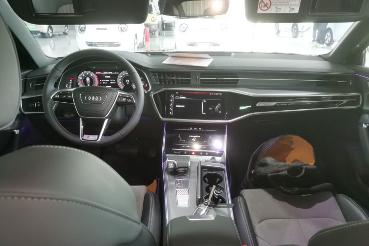 奥迪A6L 2023款 改款 40 TFSI 豪华动感型中控内饰7002