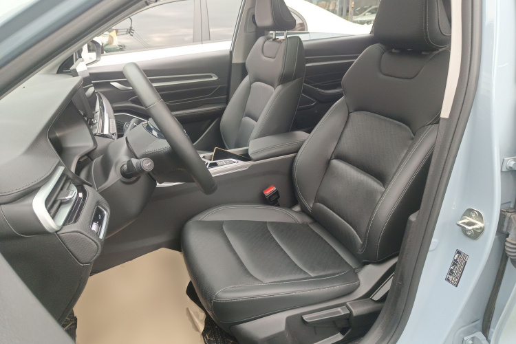 吉利汽车 帝豪 2023款 第4代冠军版 1.5L CVT尊贵型局部细节19