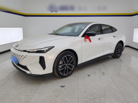 长安UNI-V 智电iDD 2024款 蓝鲸智电iDD 136km 智尊型