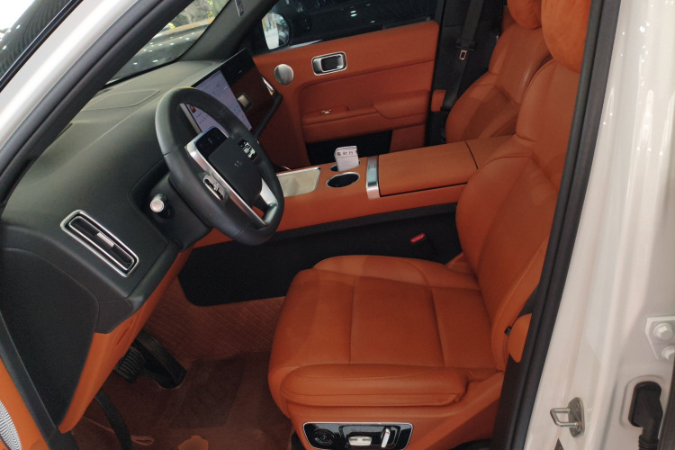 理想汽车 理想L7 2023款 Air中控内饰19