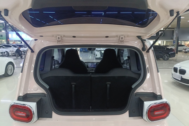 五菱汽车 宏光MINIEV 2024款 第三代 215km 进阶版机舱底盘23