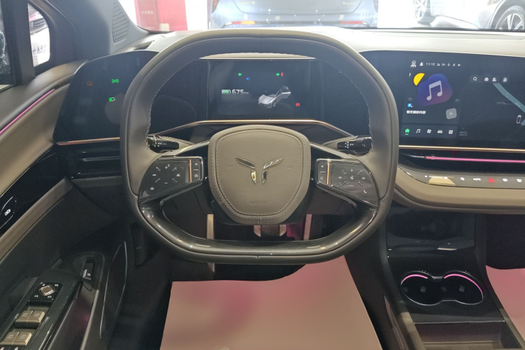 红旗EH7 2024款 760 Pro+ 四驱版局部细节13