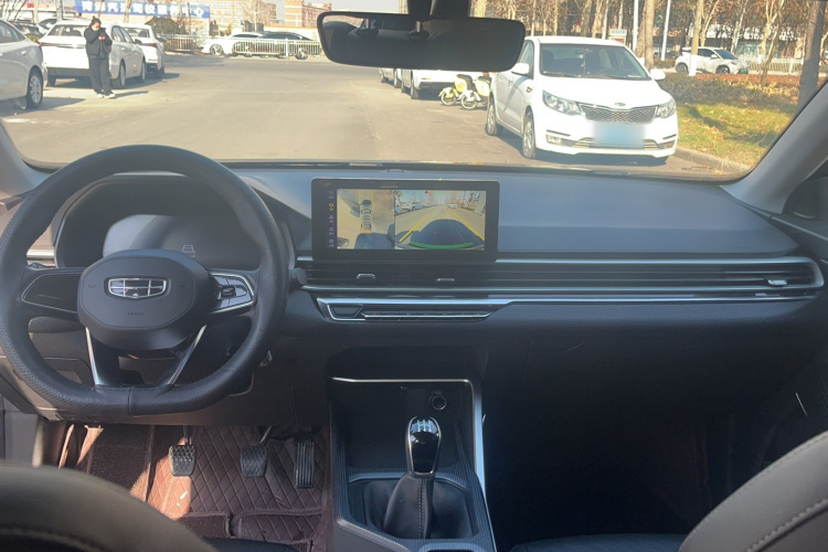 吉利汽车 帝豪 2022款 第4代 1.5L 手动豪华型中控内饰7004