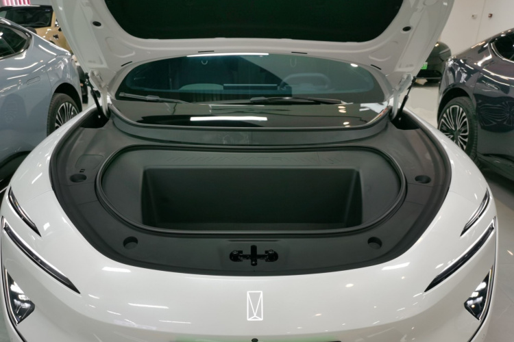 阿维塔12 2024款 改款 700 三激光后驱奢享版局部细节24