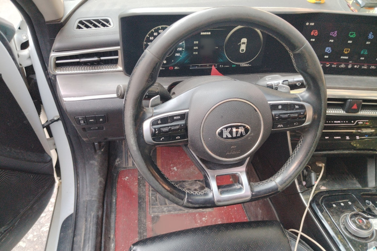 起亚K5 2020款 270T CVVD 豪华科技版局部细节13