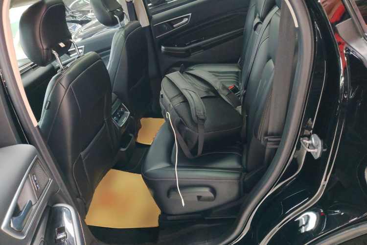 福特 锐界 2021款 改款 PLUS EcoBoost 245 两驱豪锐型 7座中控内饰21