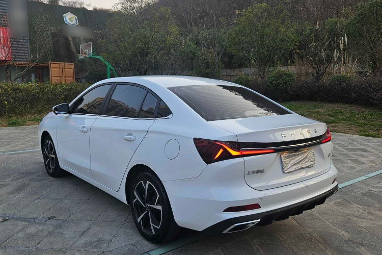 荣威i5 2023款 1.5L CVT尊荣版车身外观6004