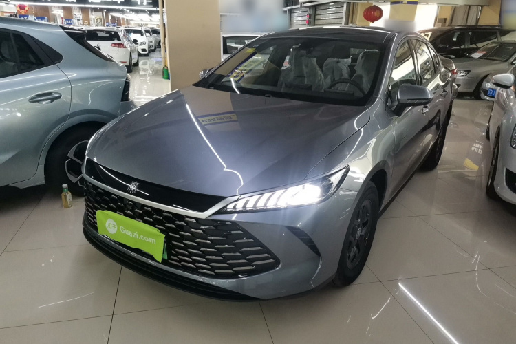 比亚迪 秦PLUS 2025款 DM-i 智驾版 128KM进取型车身外观1