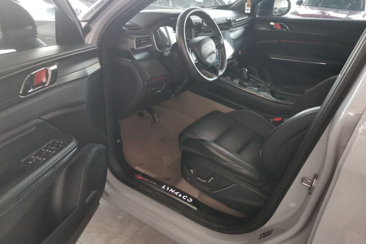 领克01 EM-P 2023款 1.5TD EM-P PM中控内饰7003